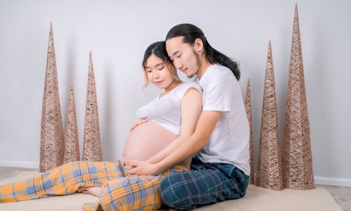 宝宝三个月可以坐飞机吗专区_三个月婴儿可以吹风扇吗专区_三个月宝宝可以吹风扇吗网